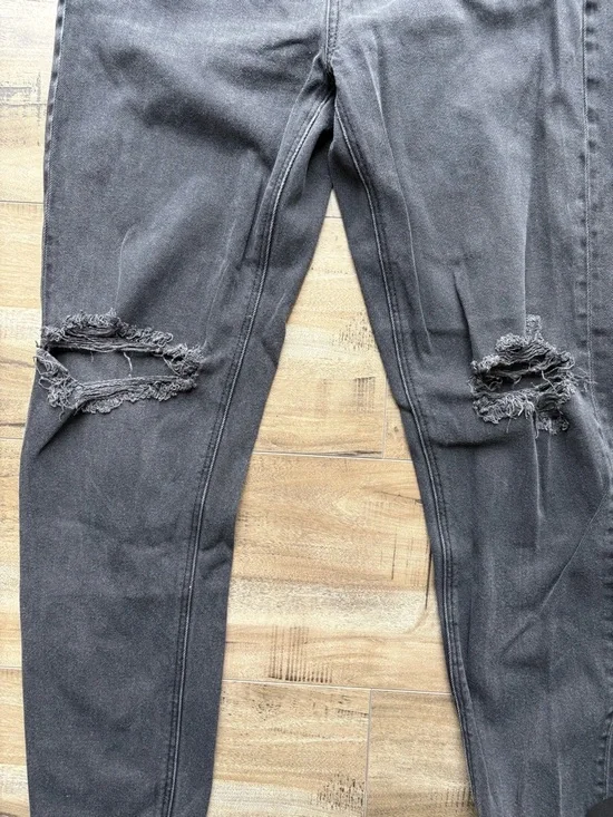 American Eagle Outfitters Black Distressed Relaxed Jeans US 00 Regular - Picture 2 of 7